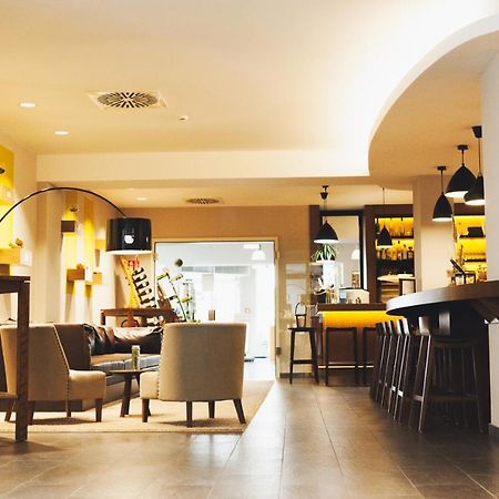 Weinhotel Kaisergarten Альцай Экстерьер фото