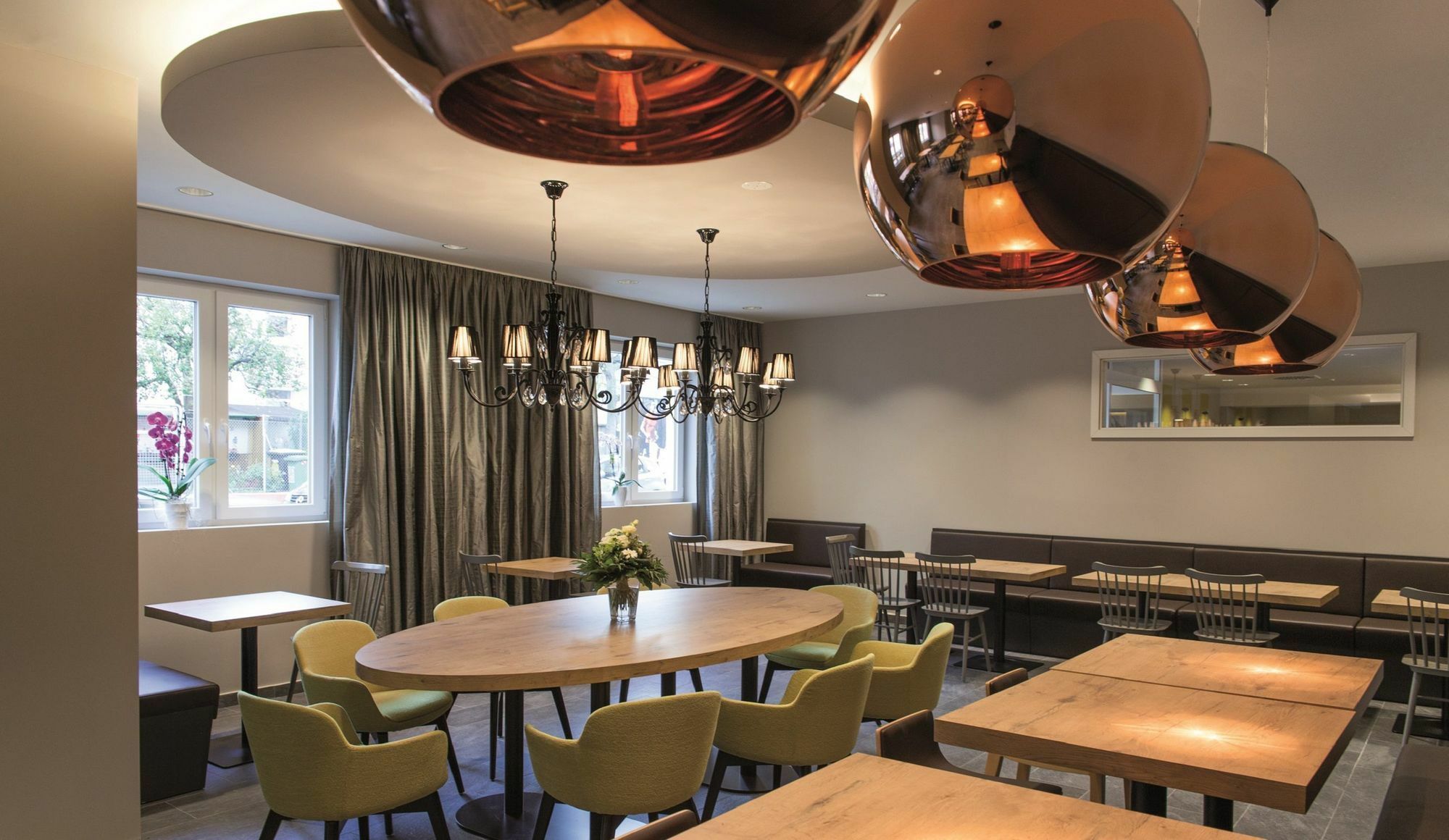 Weinhotel Kaisergarten Альцай Экстерьер фото